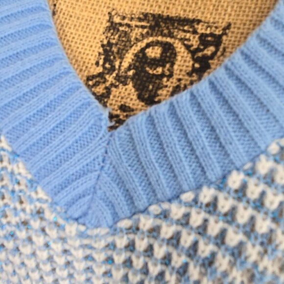 Vintage Blue Knit V-neck Slouchy Sweater Top - Picture 4 of 9